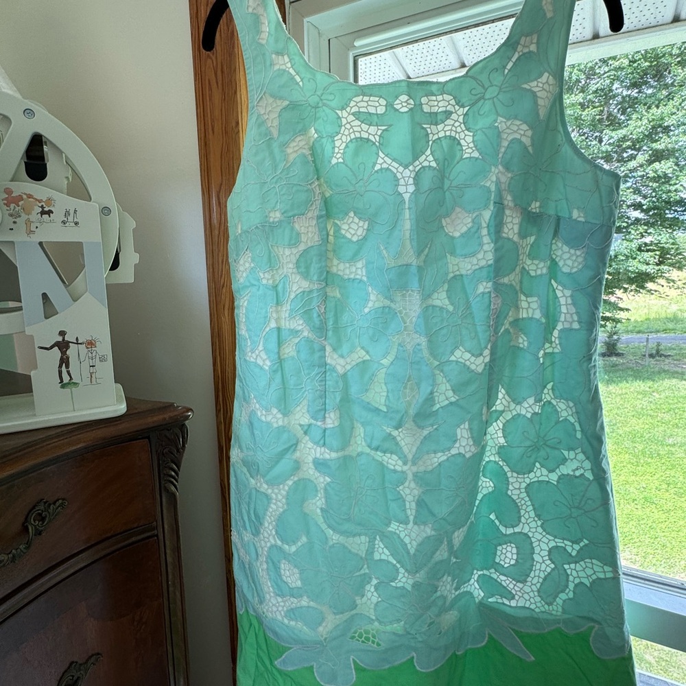 Lilly Pulitzer Aqua & White Lattice Floral Mini Dress with a zipper detail